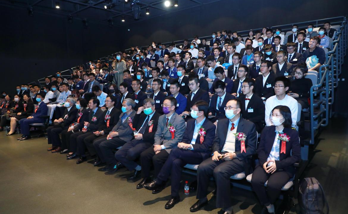 2025新澳门开门原料免费