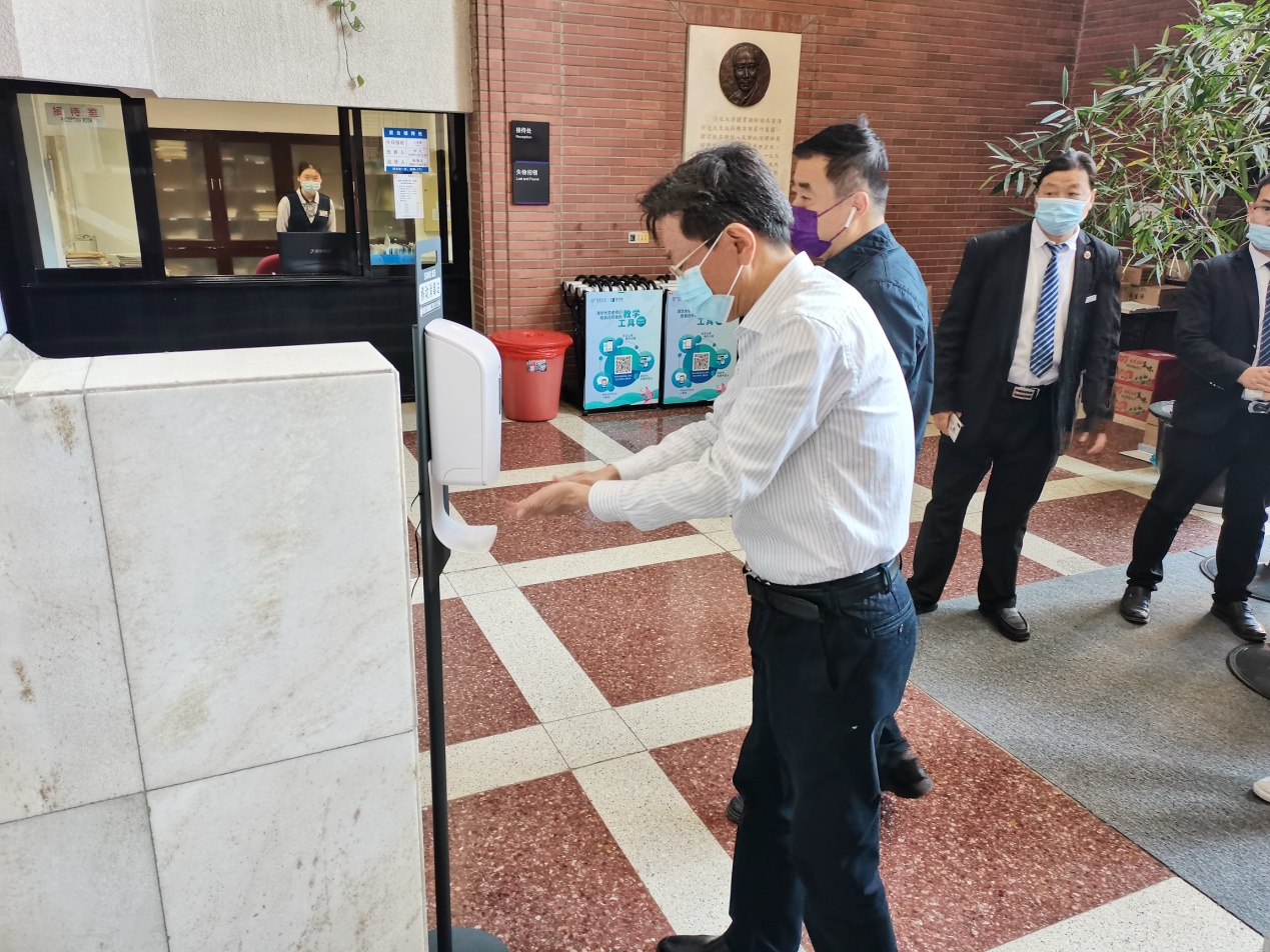 2025新澳门开门原料免费