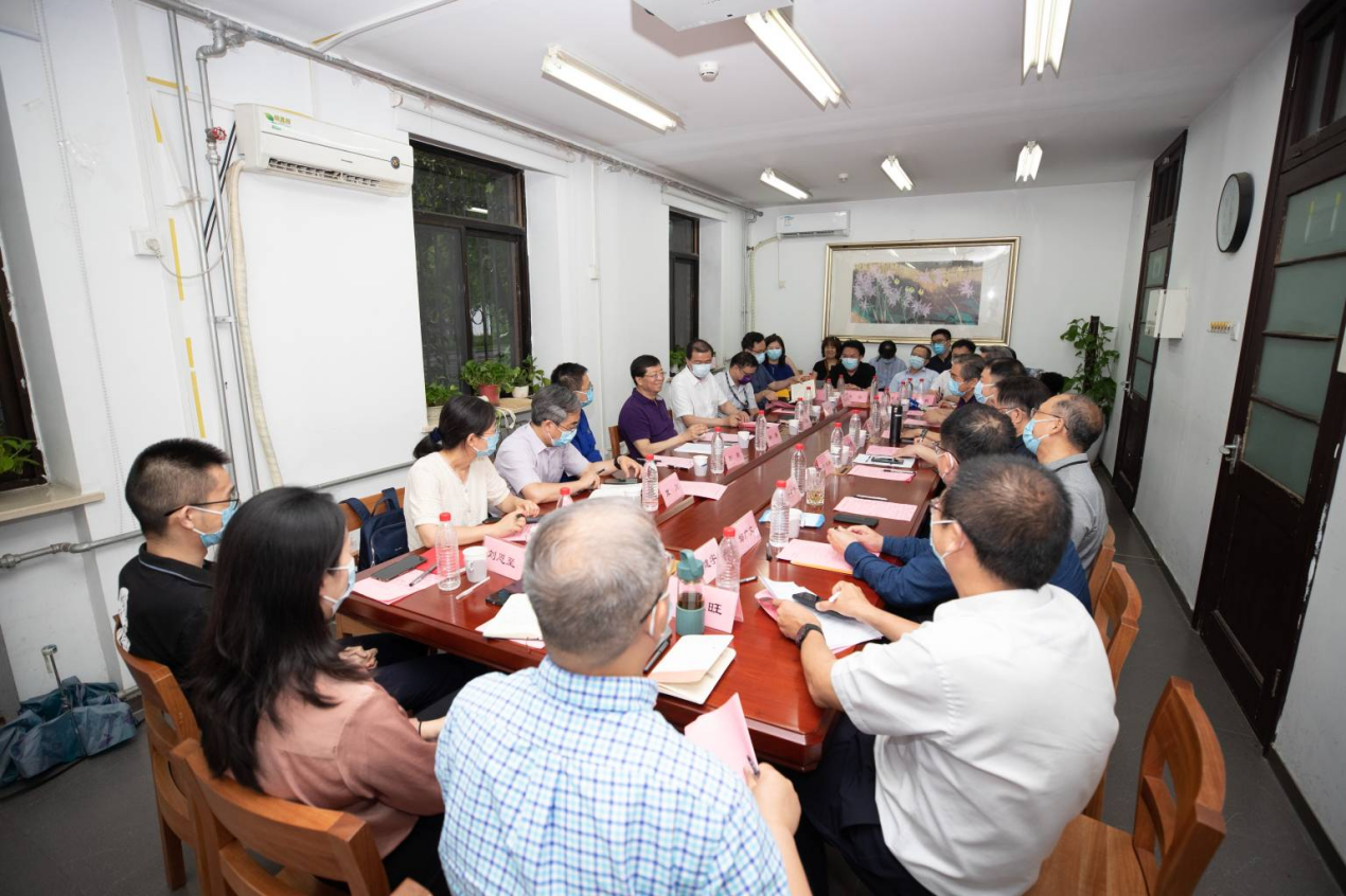 2025新澳门开门原料免费