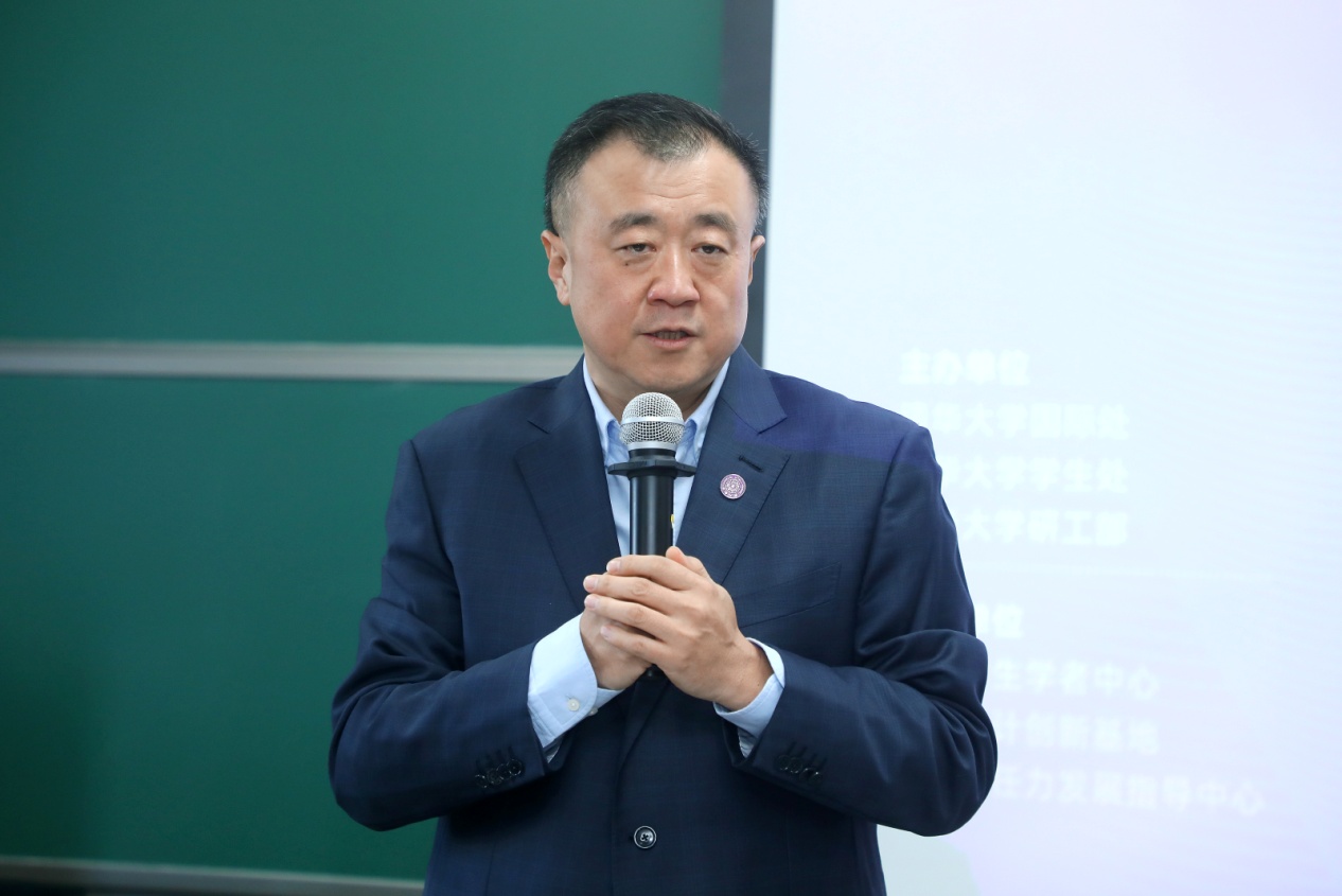 2025新澳门开门原料免费