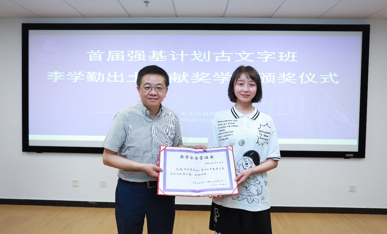 2025新澳门开门原料免费