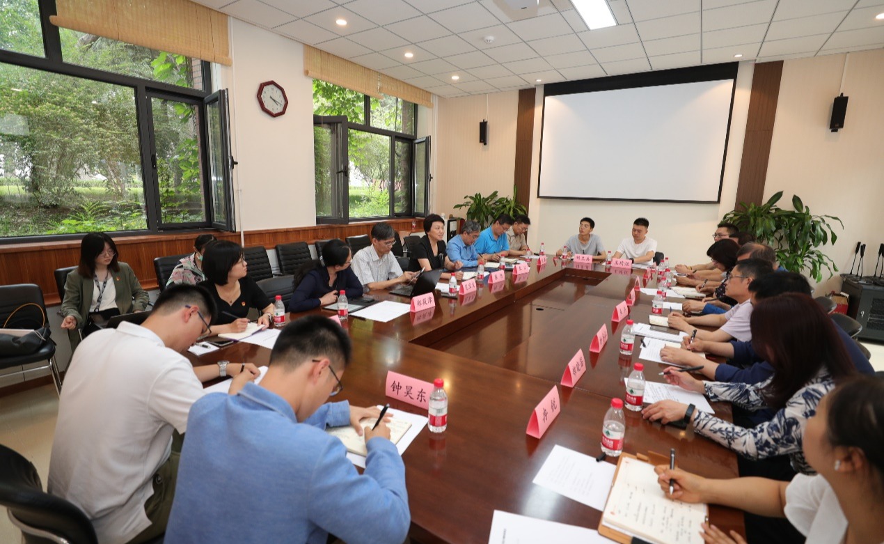 2025新澳门开门原料免费