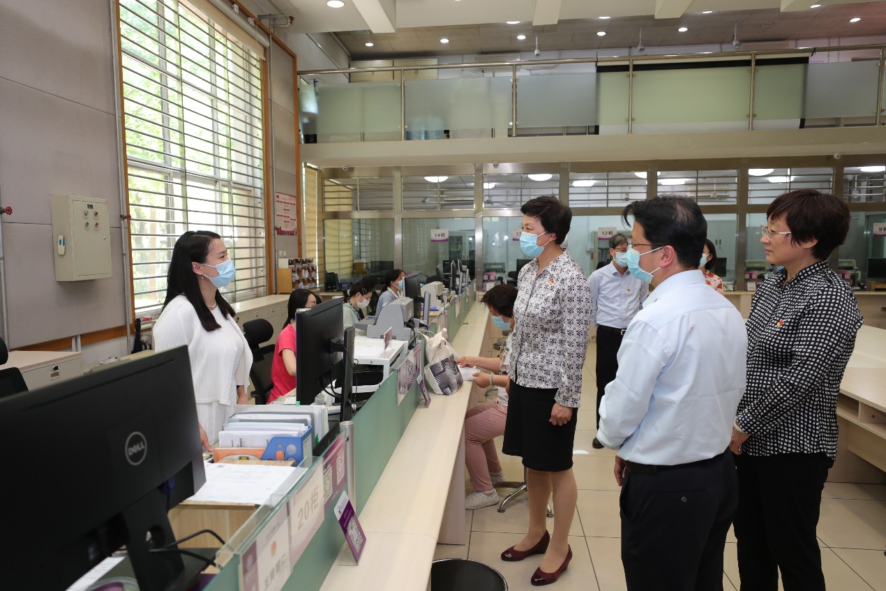 2025新澳门开门原料免费