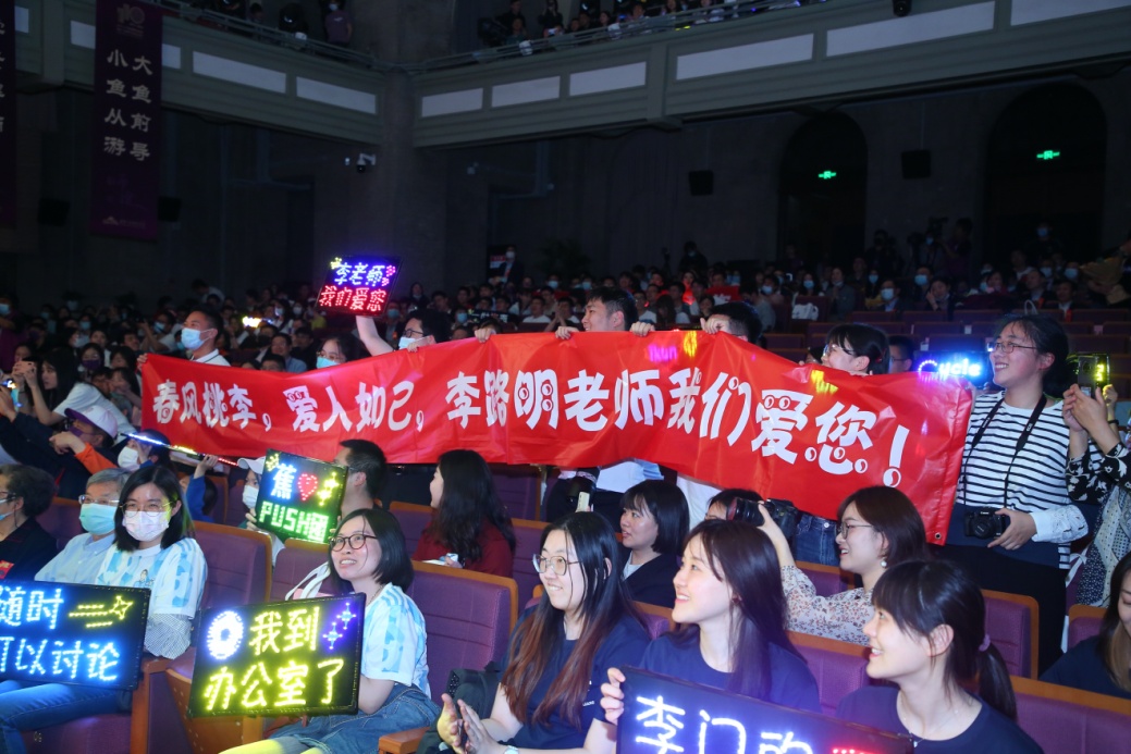 2025新澳门开门原料免费