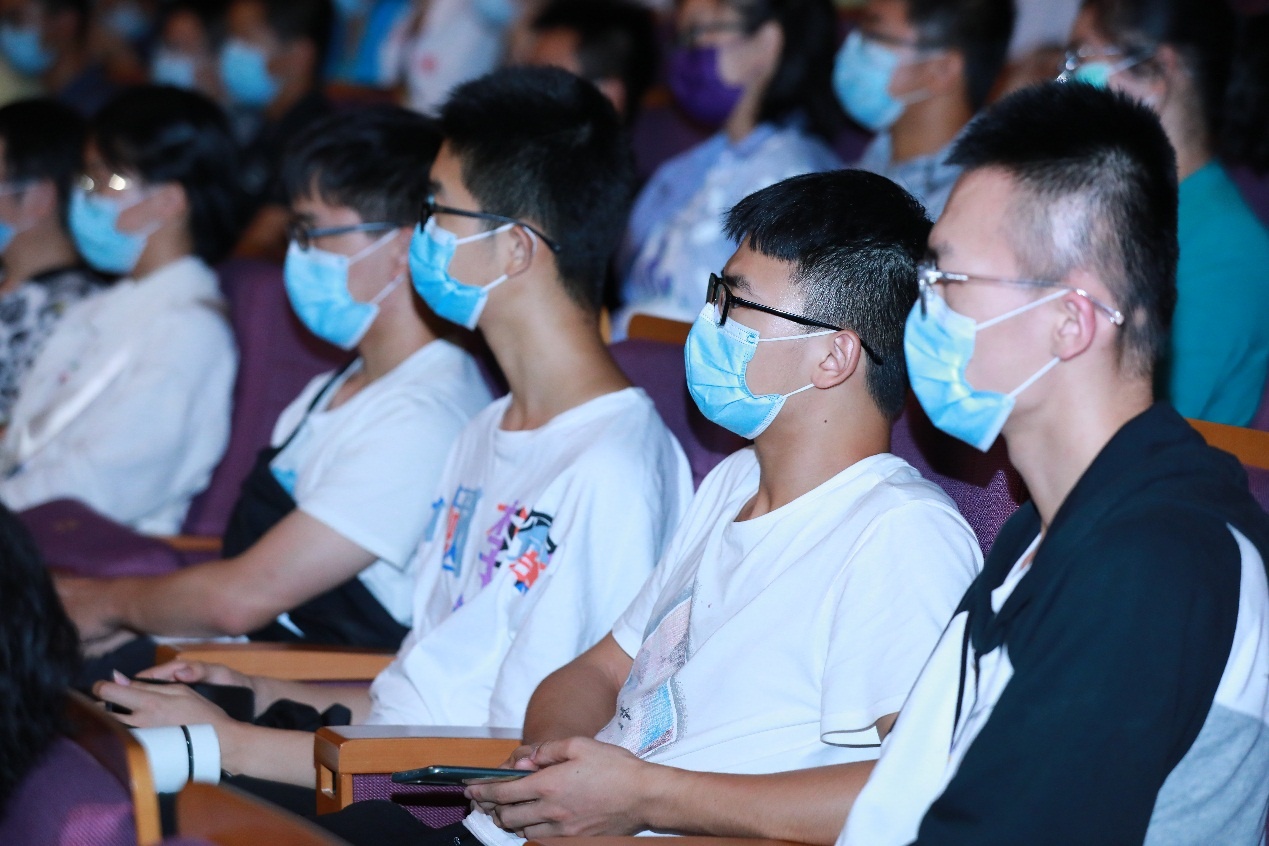 2025新澳门开门原料免费