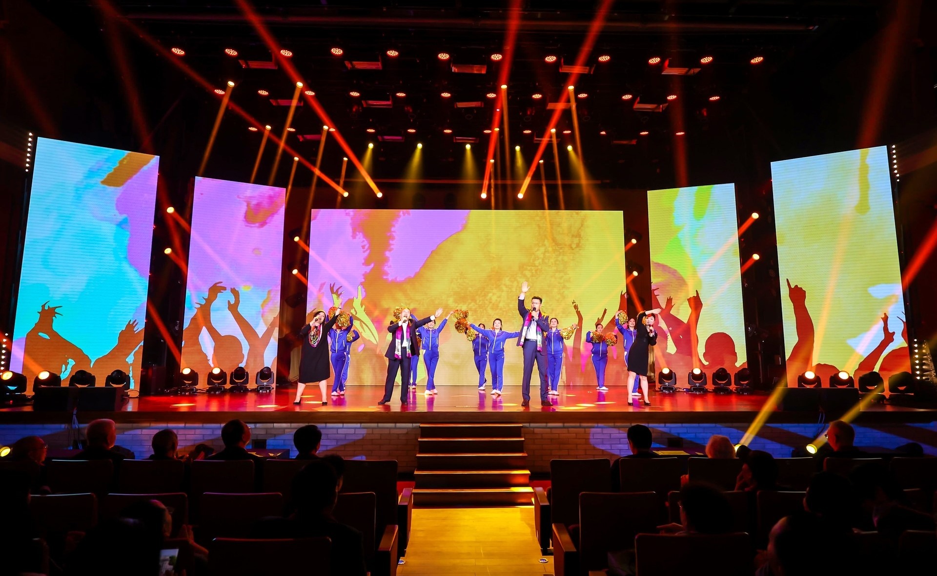 2025新澳门开门原料免费