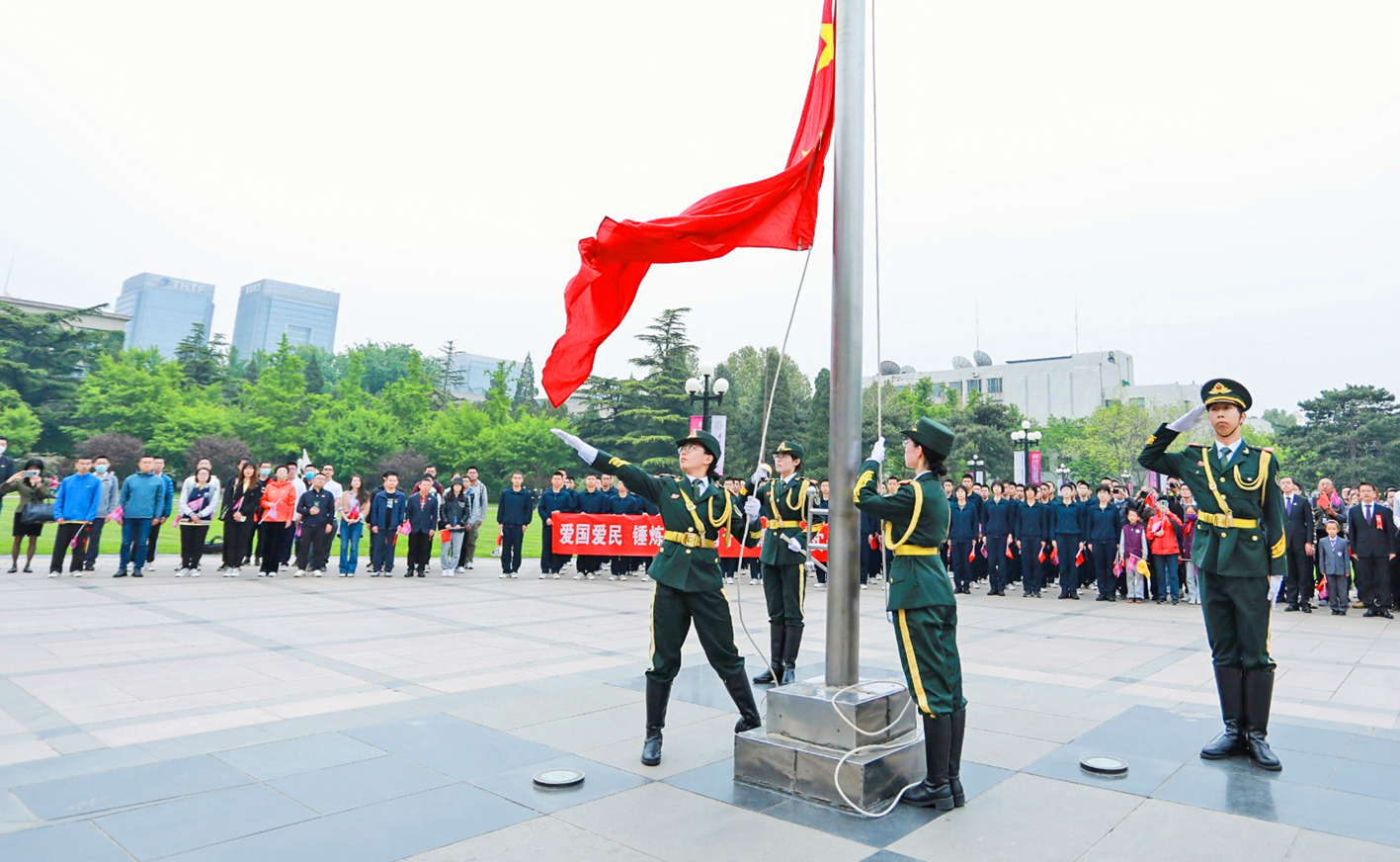 2025新澳门开门原料免费