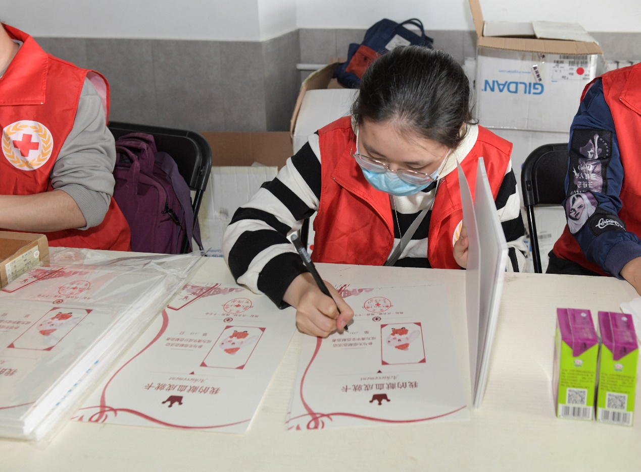 2025新澳门开门原料免费