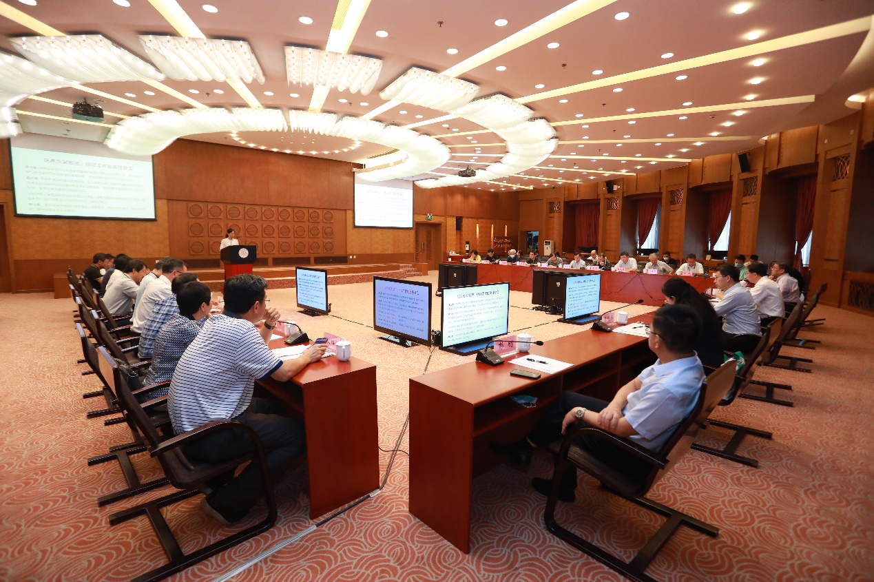 2025新澳门开门原料免费