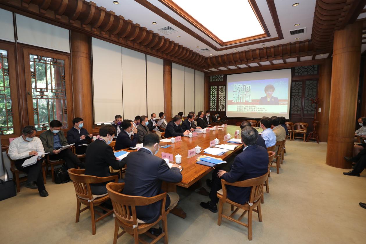 2025新澳门开门原料免费