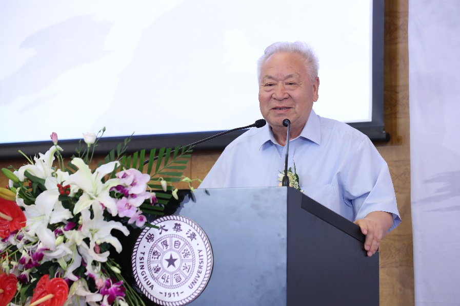 2025新澳门开门原料免费