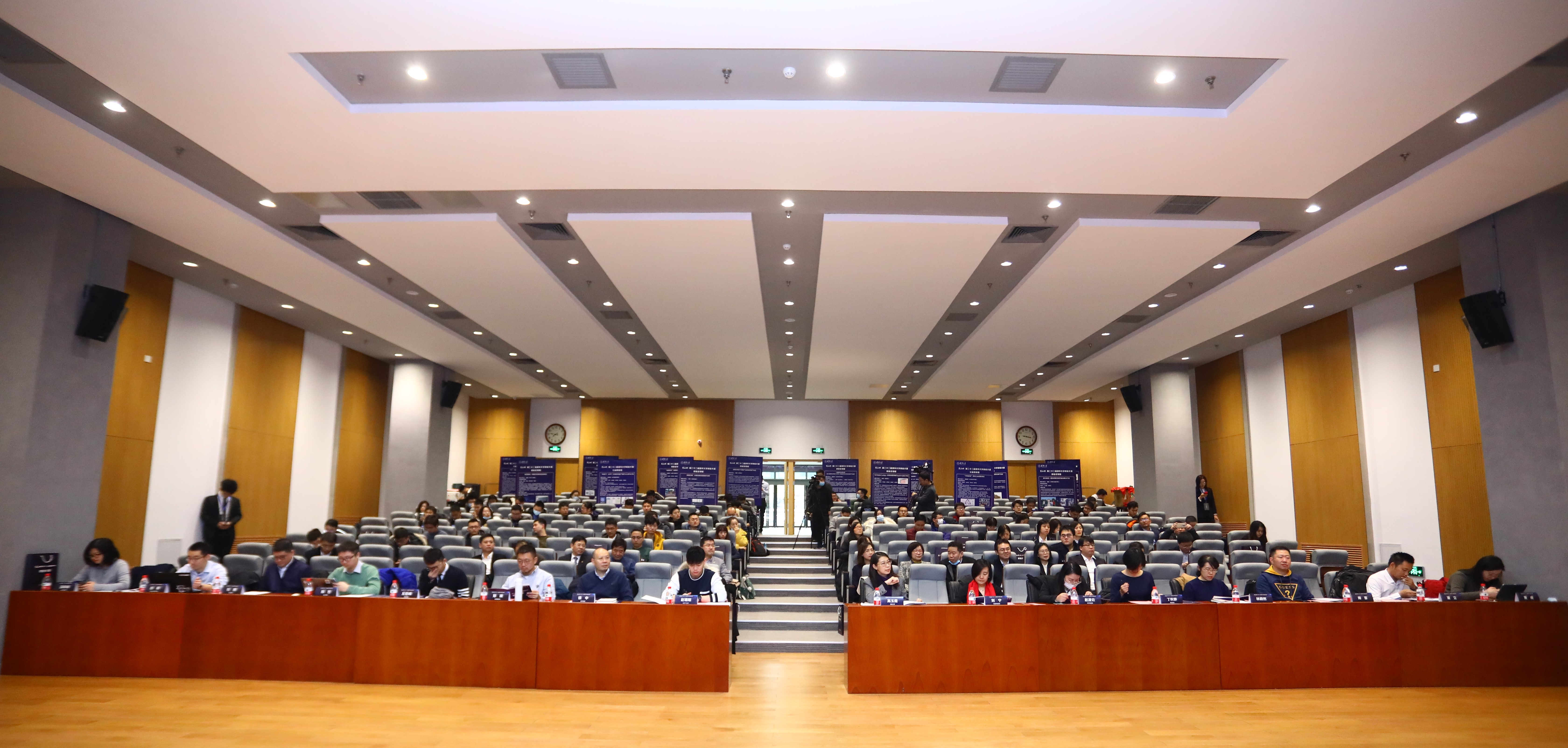 2025新澳门开门原料免费