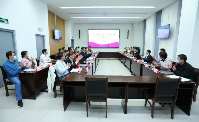 2025新澳门开门原料免费