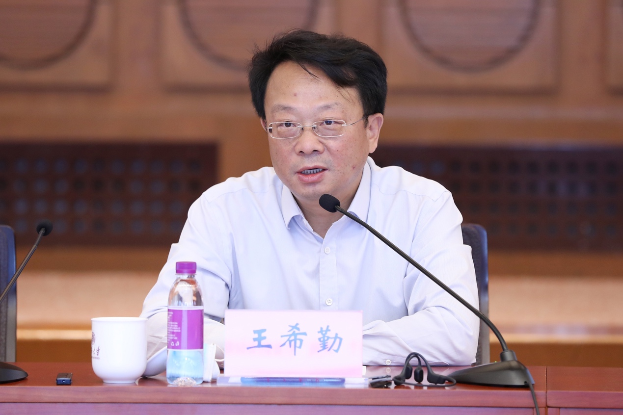 2025新澳门开门原料免费