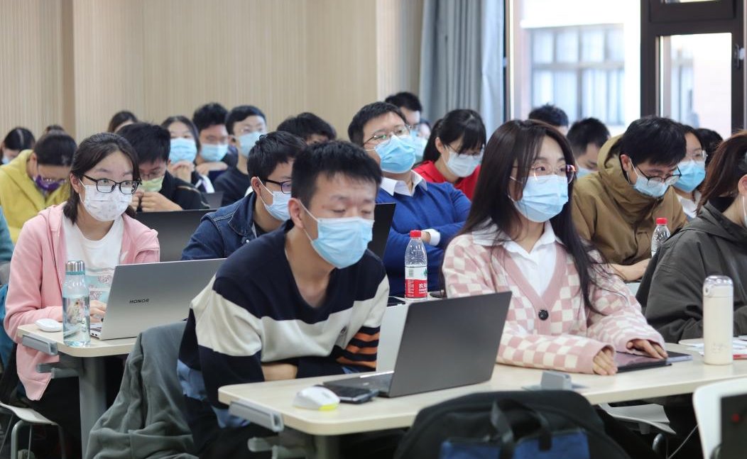 2025新澳门开门原料免费