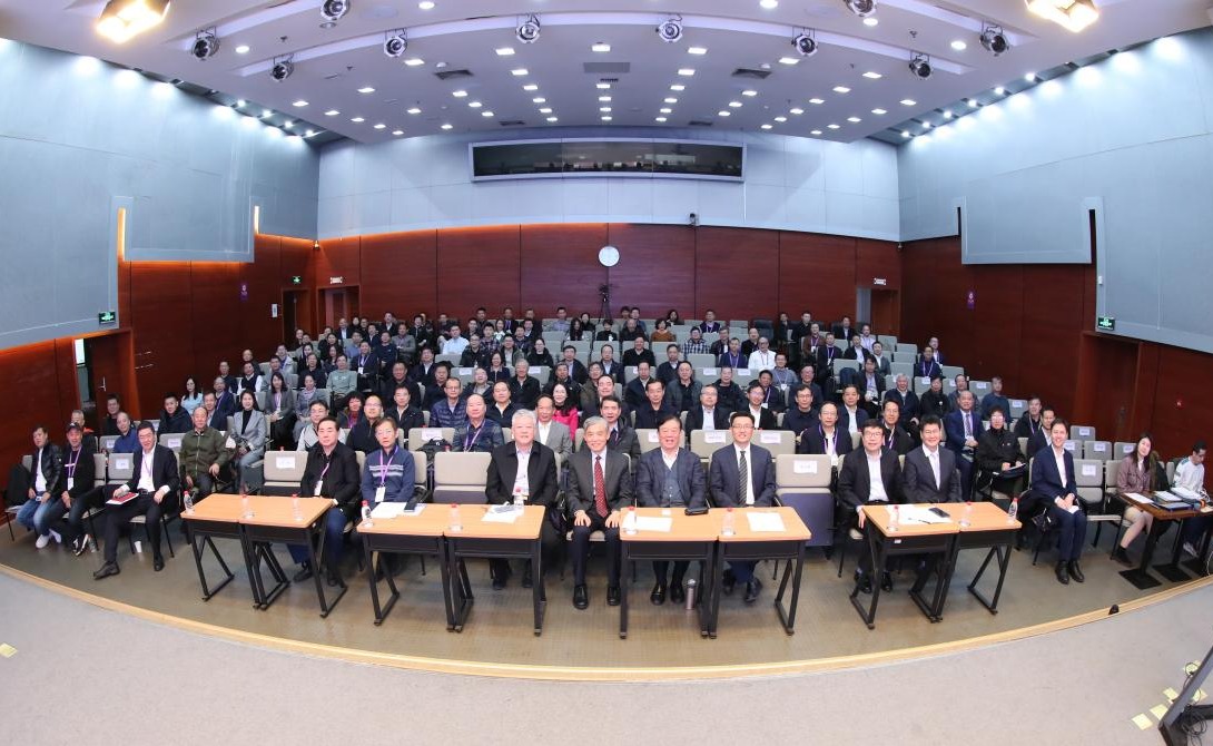 2025新澳门开门原料免费