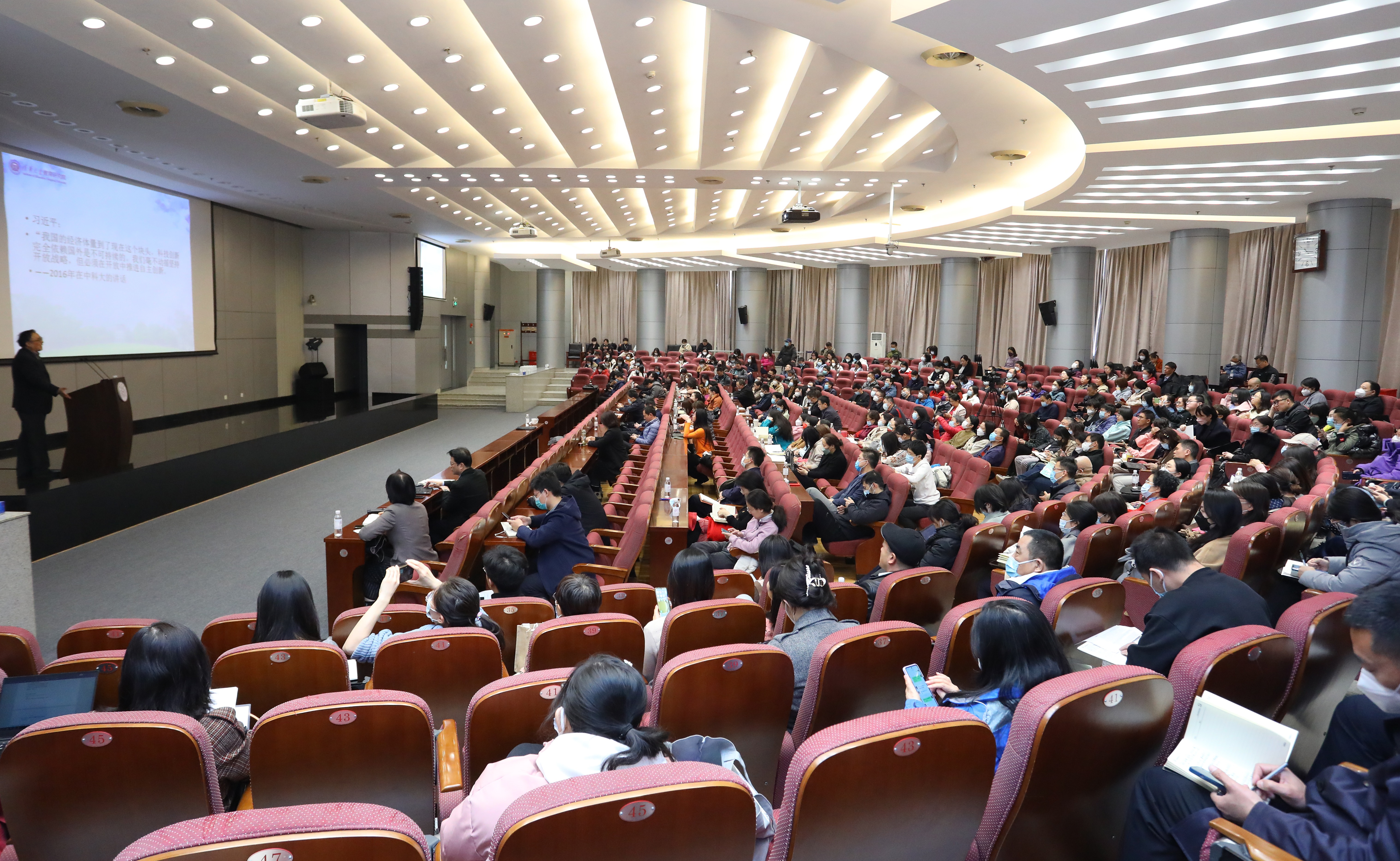 2025新澳门开门原料免费