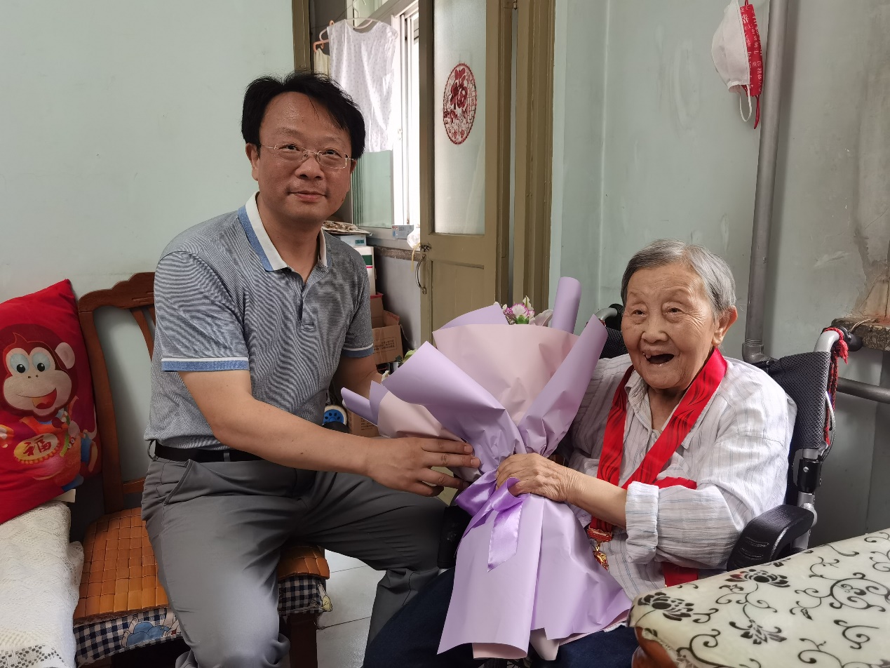 2025新澳门开门原料免费