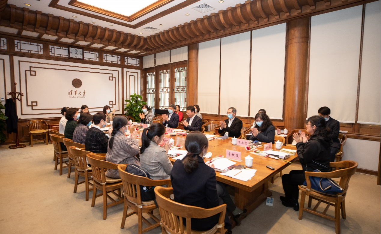 2025新澳门开门原料免费