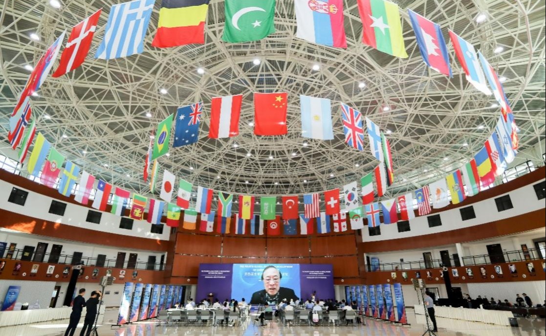 2025新澳门开门原料免费