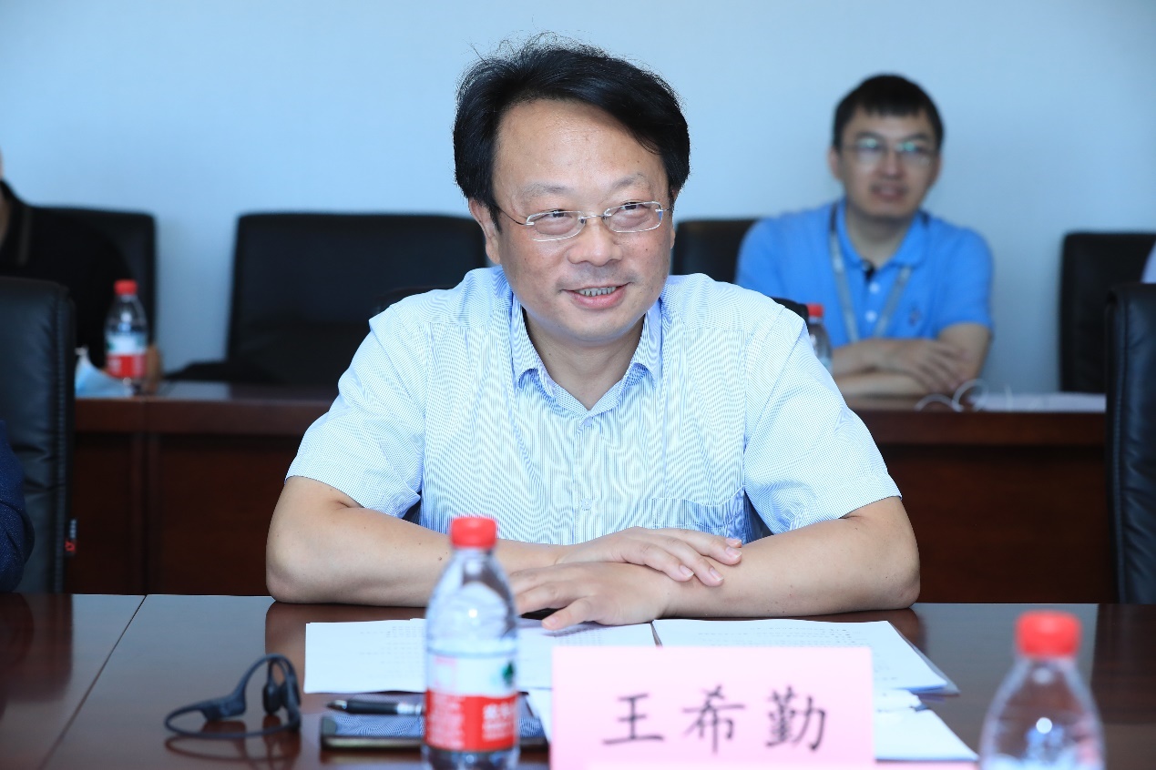 2025新澳门开门原料免费