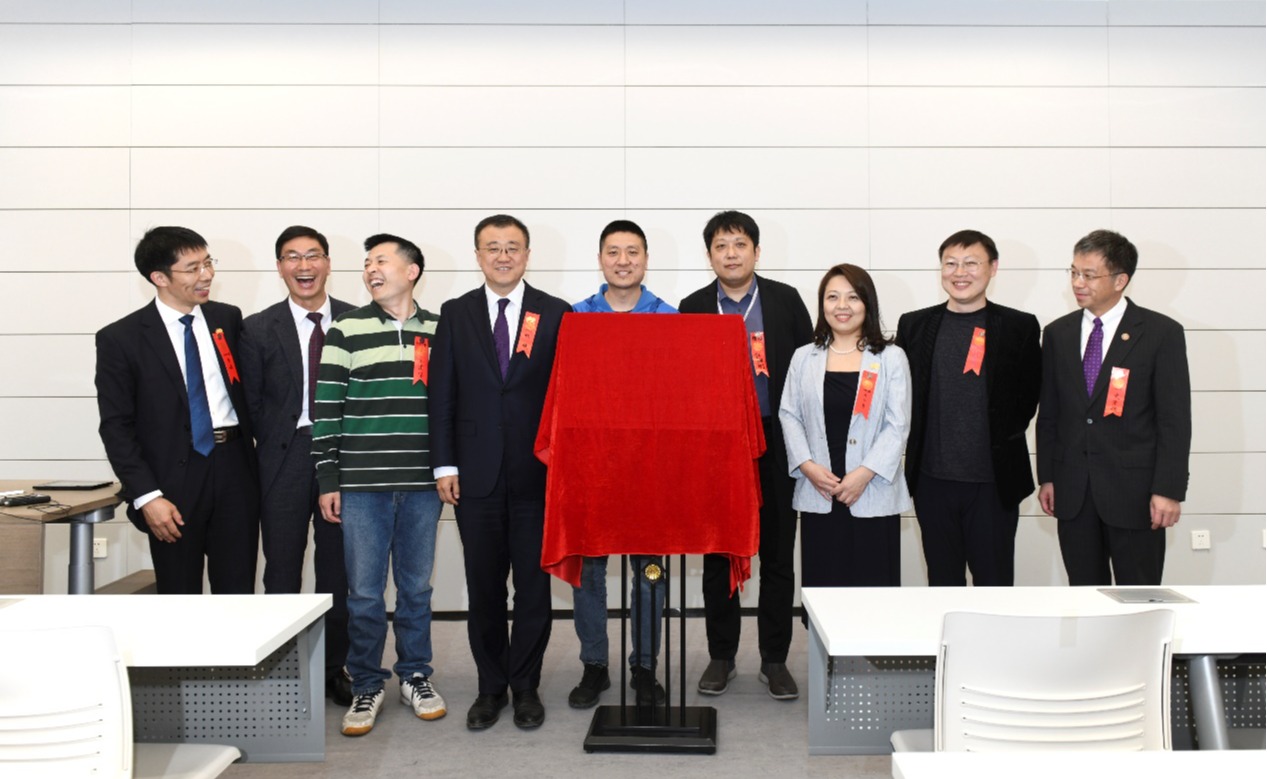 2025新澳门开门原料免费