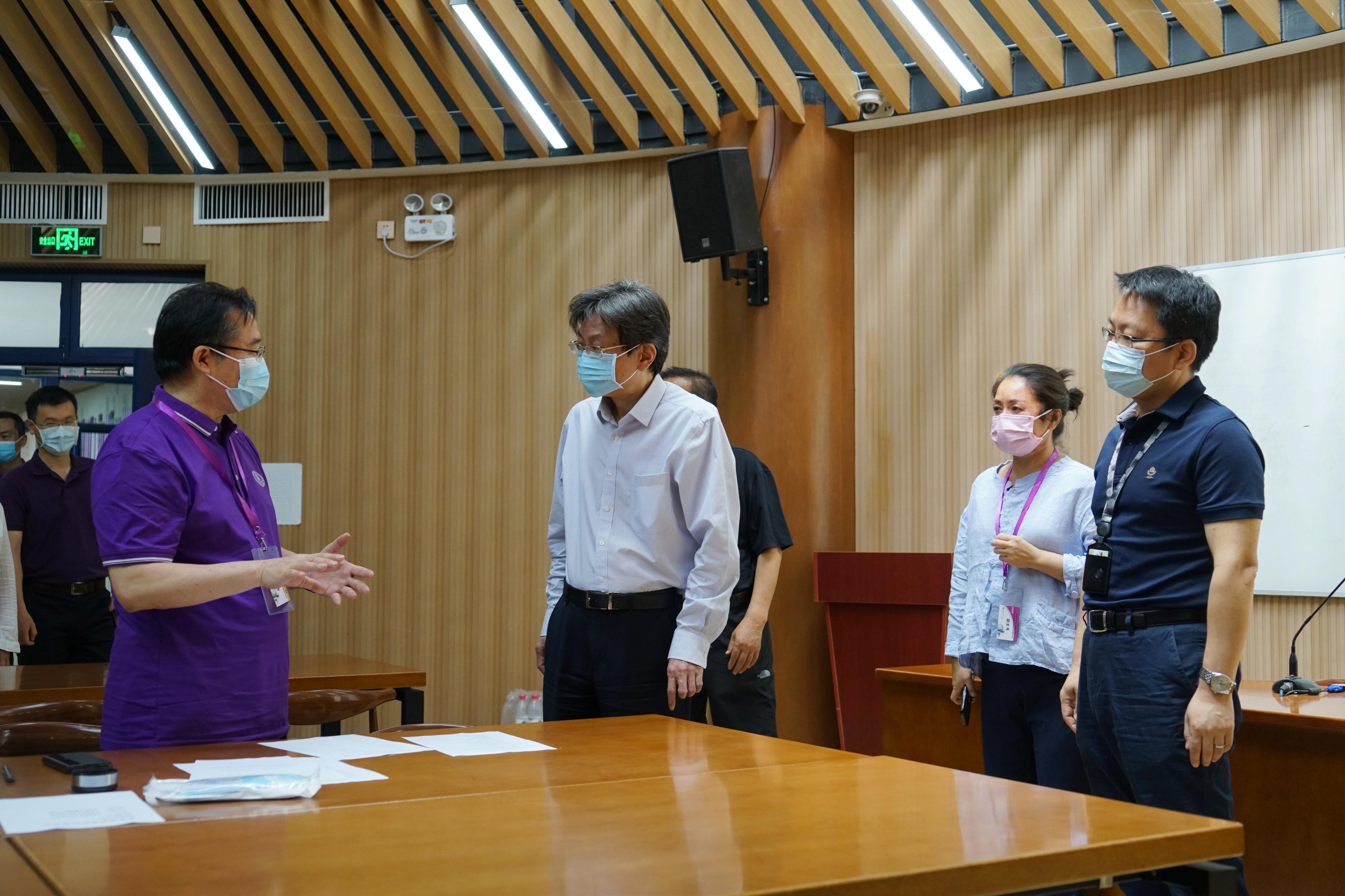 2025新澳门开门原料免费