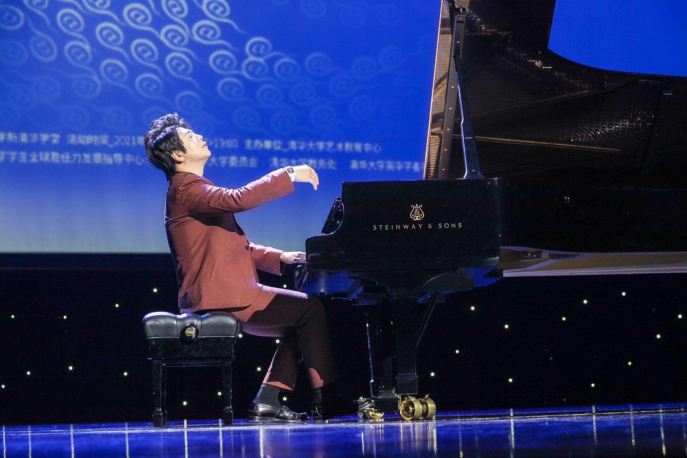 2025新澳门开门原料免费