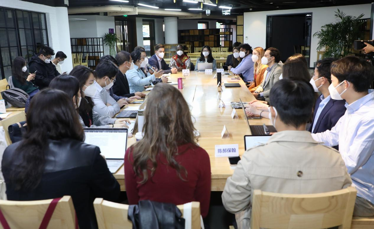 2025新澳门开门原料免费