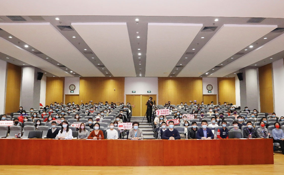 2025新澳门开门原料免费