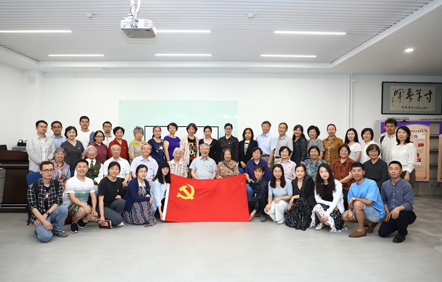 2025新澳门开门原料免费