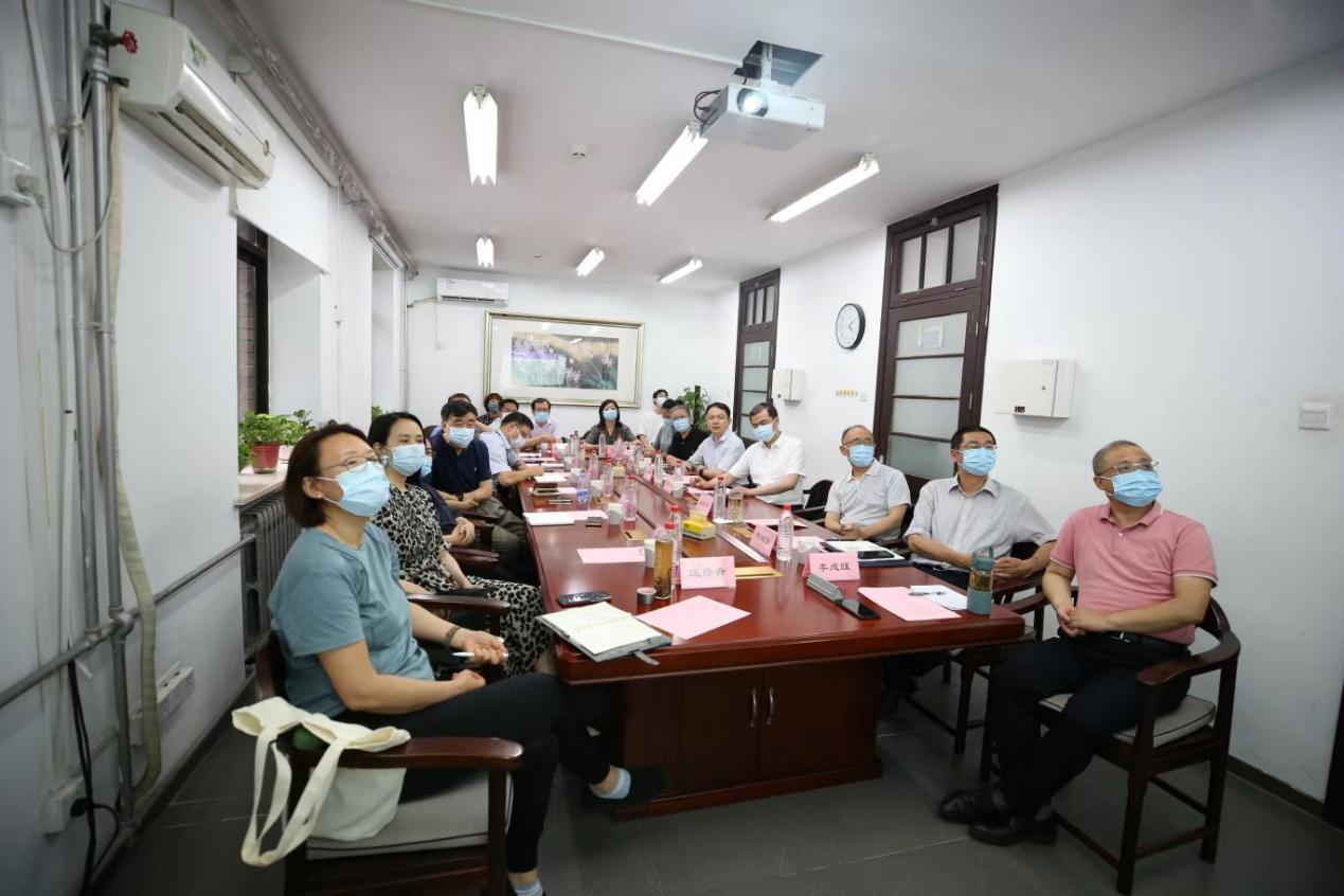 2025新澳门开门原料免费