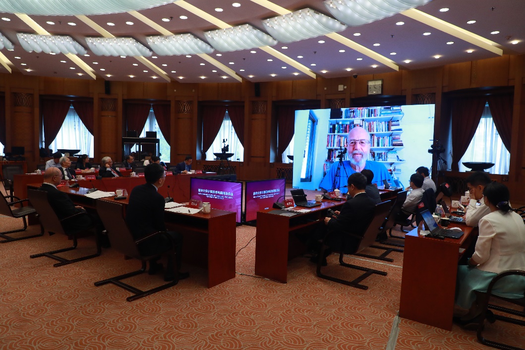 2025新澳门开门原料免费