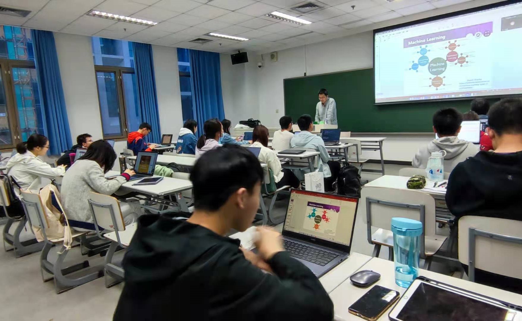 2025新澳门开门原料免费