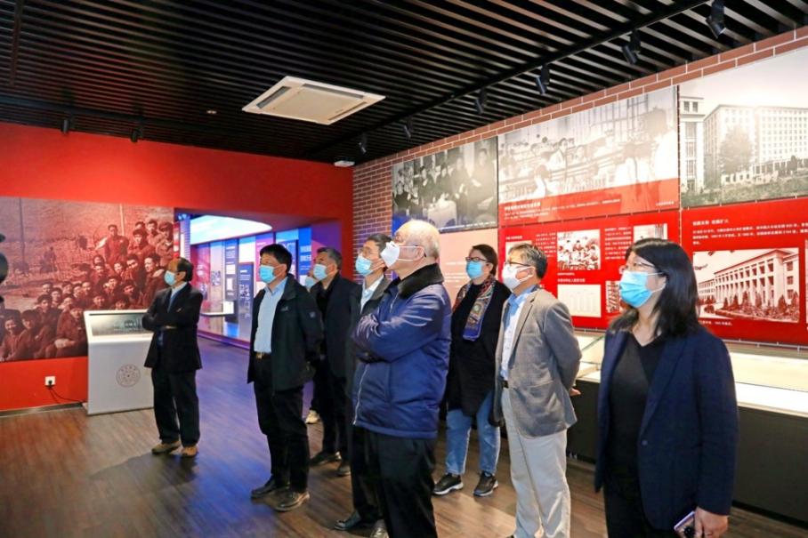 2025新澳门开门原料免费