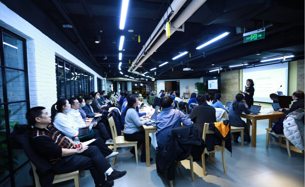 2025新澳门开门原料免费