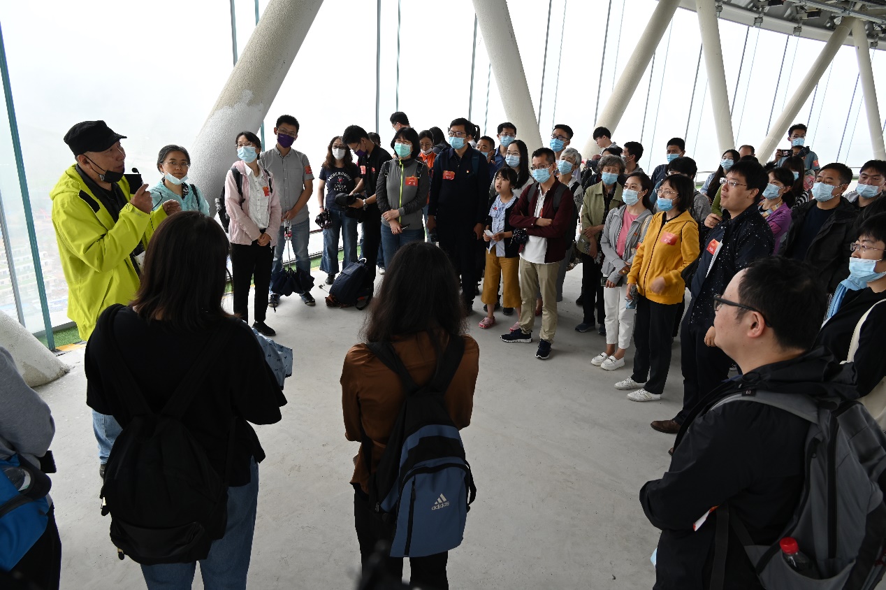 2025新澳门开门原料免费