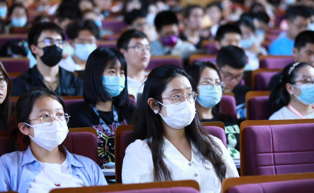 2025新澳门开门原料免费