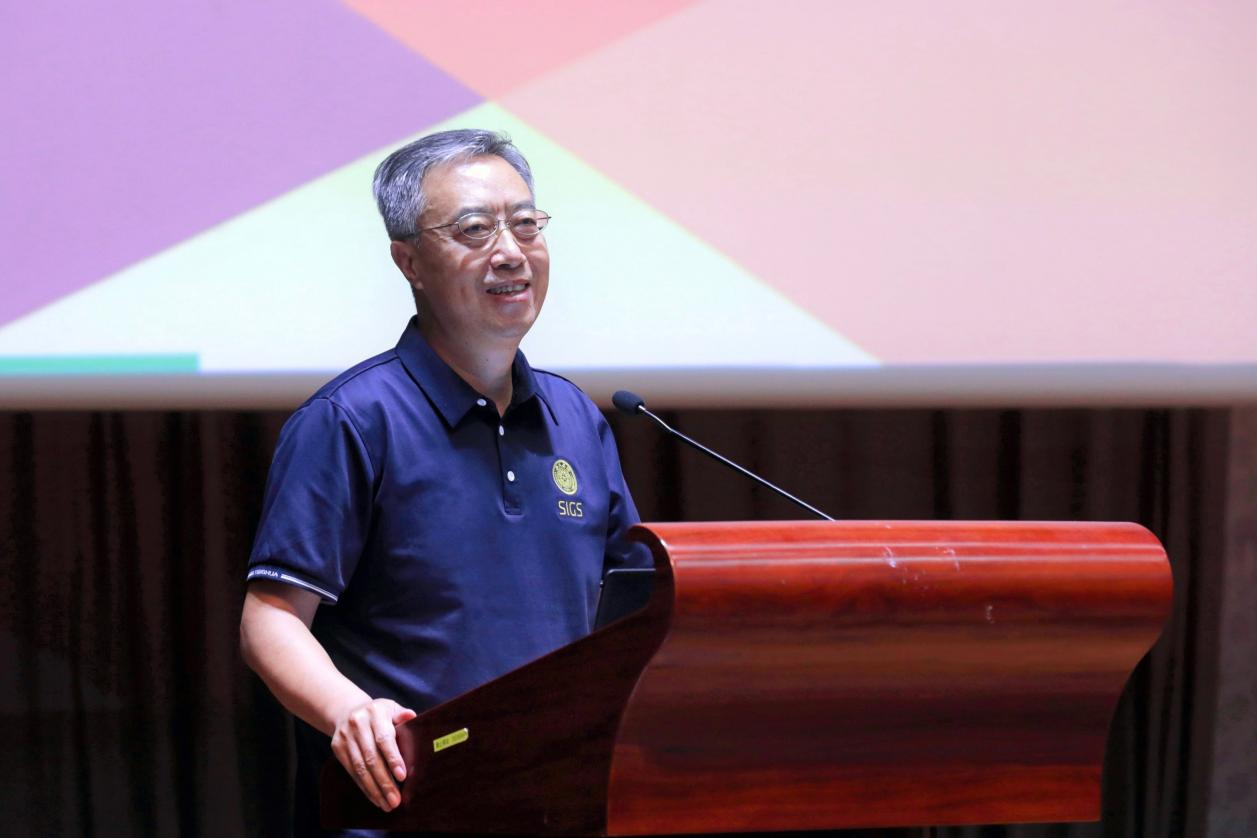 2025新澳门开门原料免费