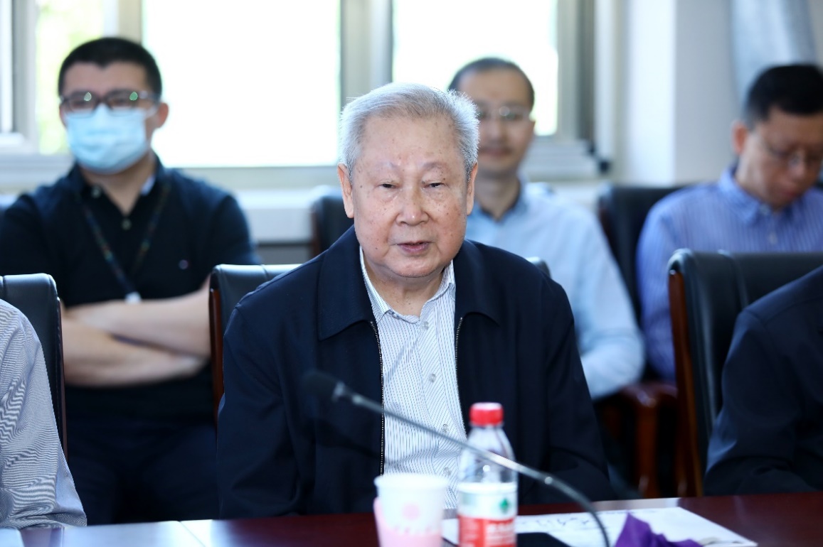 2025新澳门开门原料免费