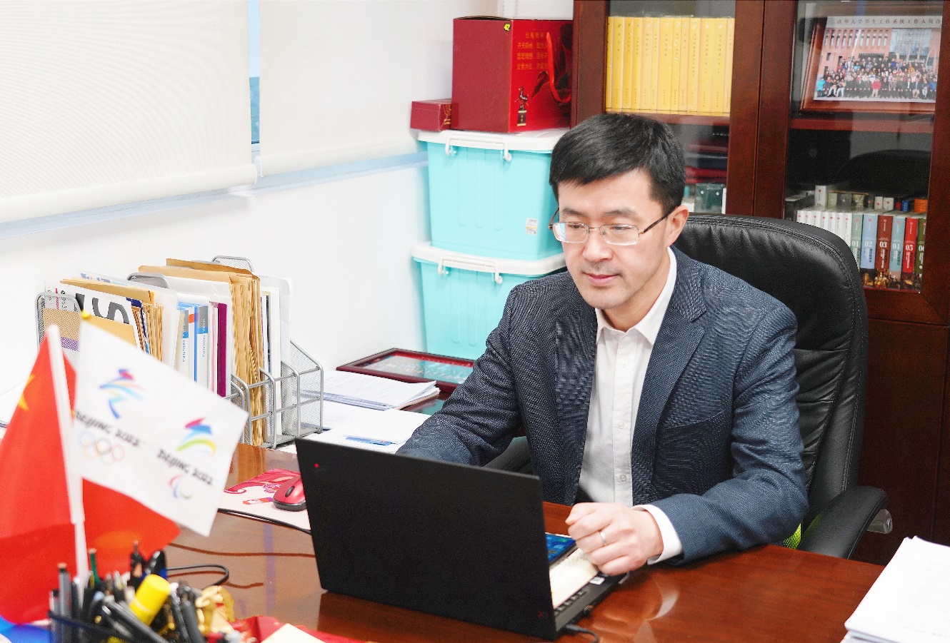 2025新澳门开门原料免费