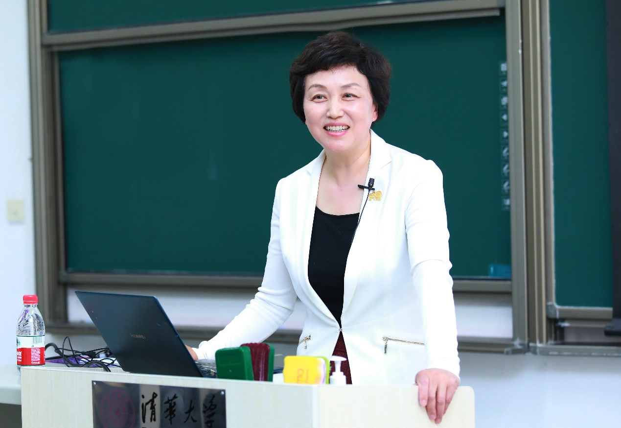 2025新澳门开门原料免费