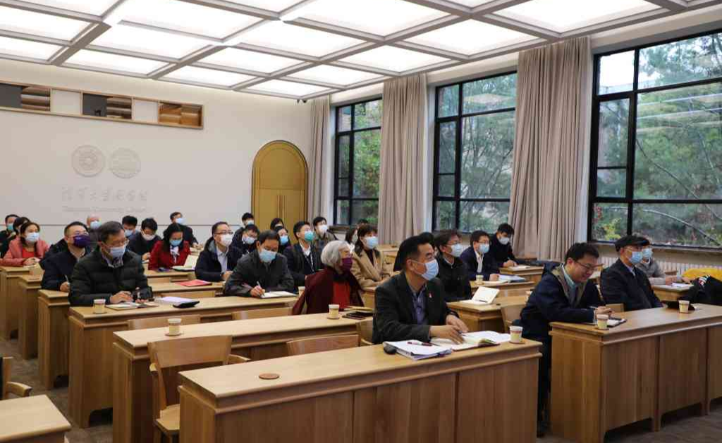 2025新澳门开门原料免费