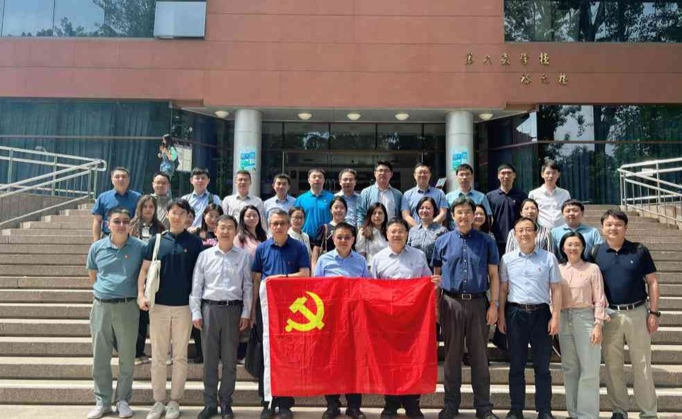 2025新澳门开门原料免费