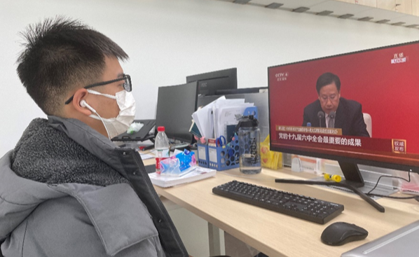 2025新澳门开门原料免费