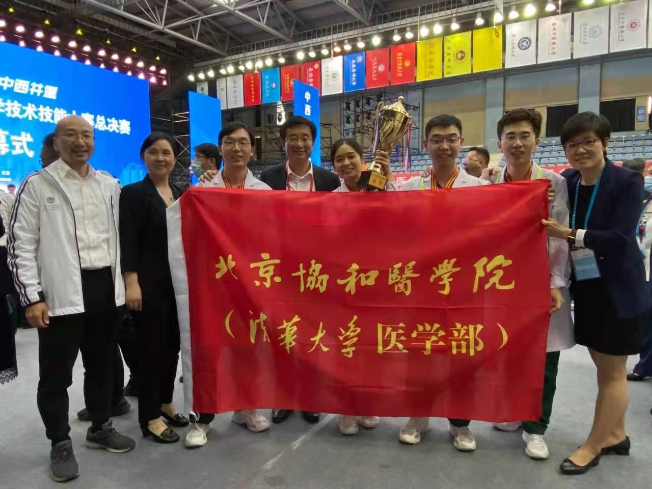 2025新澳门开门原料免费