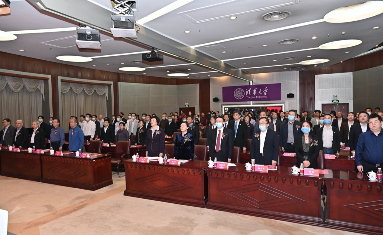 2025新澳门开门原料免费