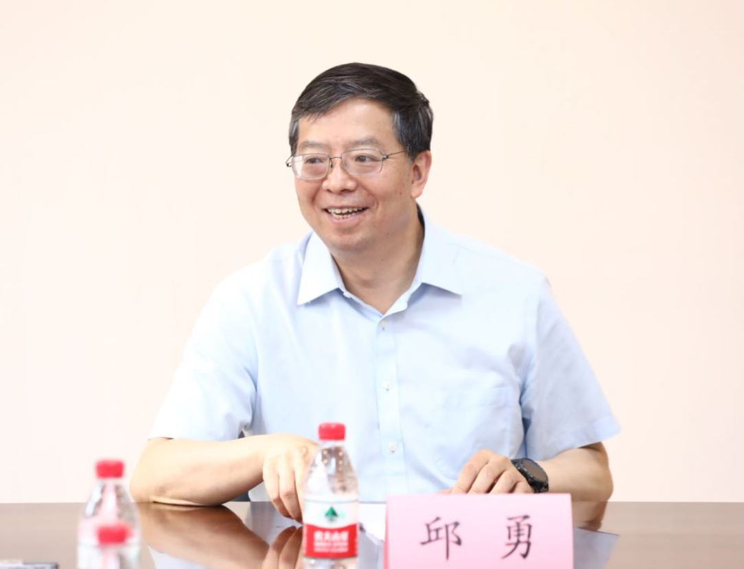 2025新澳门开门原料免费