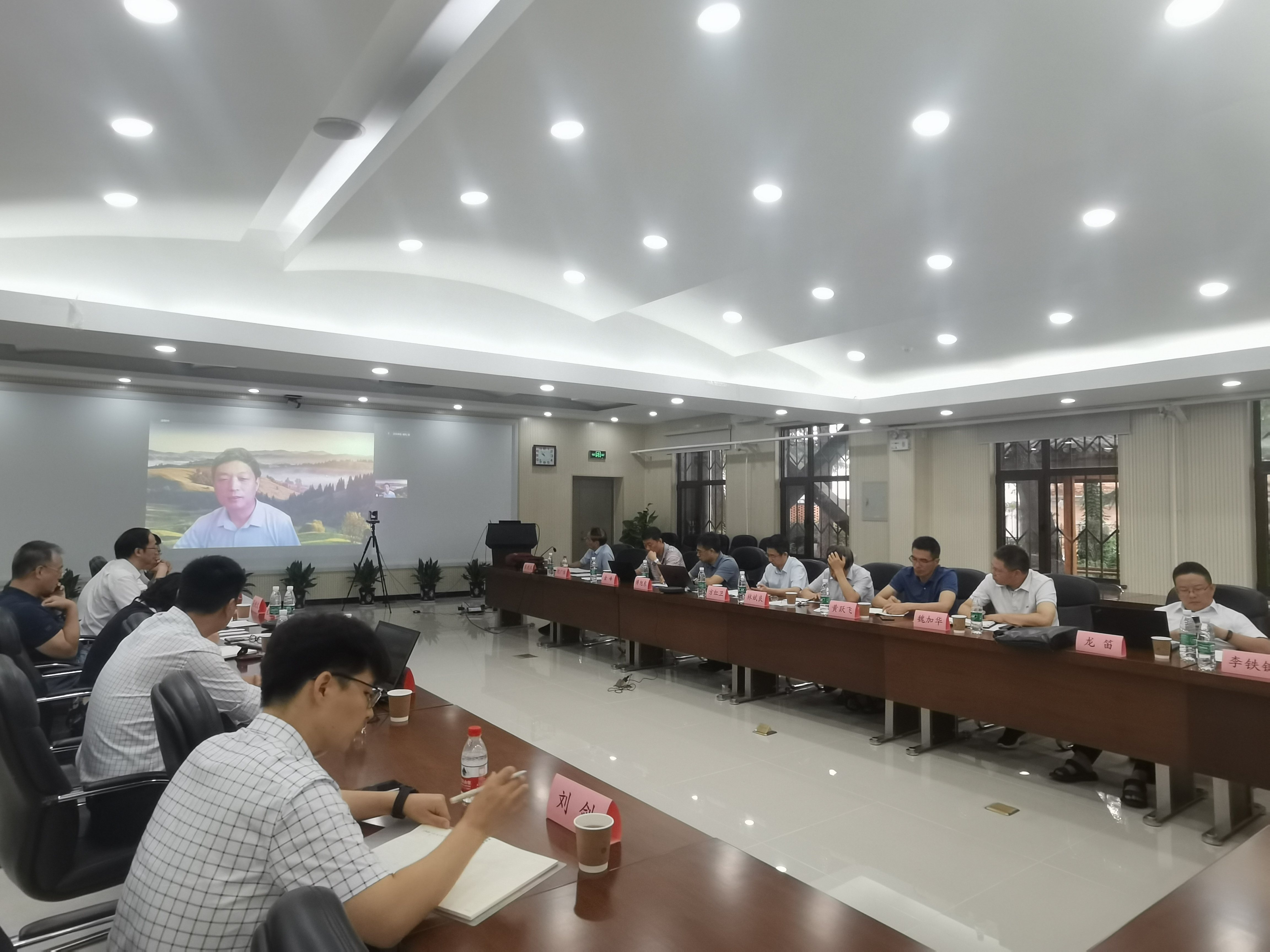 2025新澳门开门原料免费