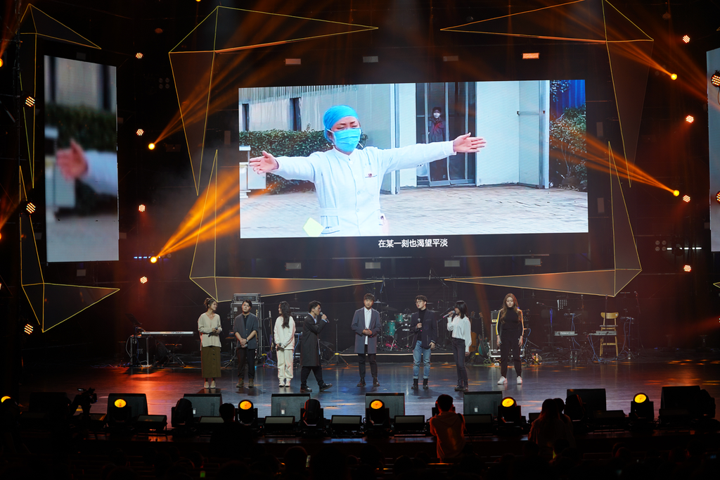 2025新澳门开门原料免费